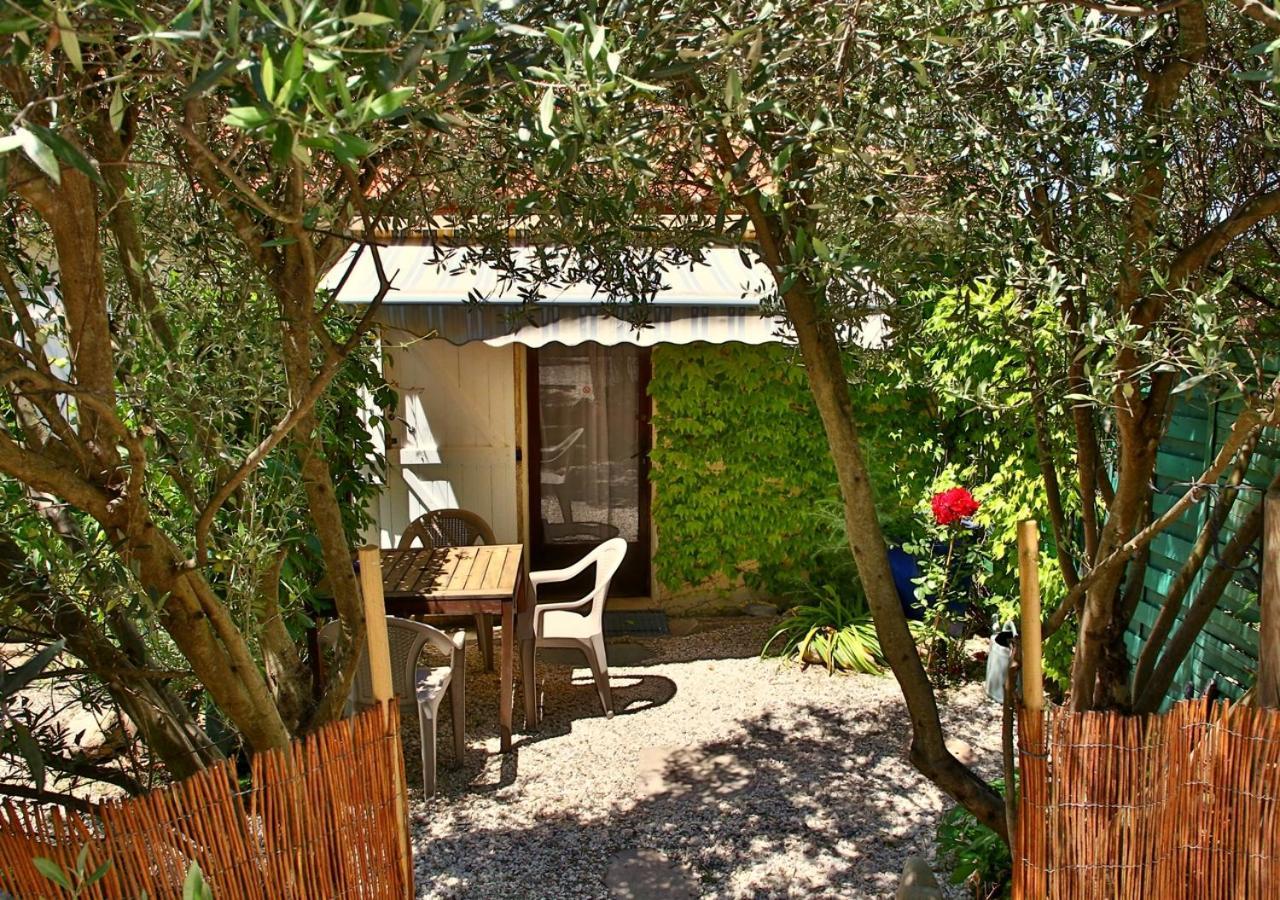Beau Vallon - Gite Et Chambres D'Hotes Pyrenees-Mediterranee - Pays Catalan Sahorre Exterior photo