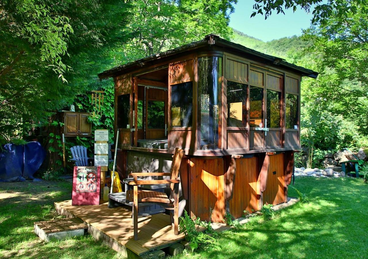Beau Vallon - Gite Et Chambres D'Hotes Pyrenees-Mediterranee - Pays Catalan Sahorre Exterior photo